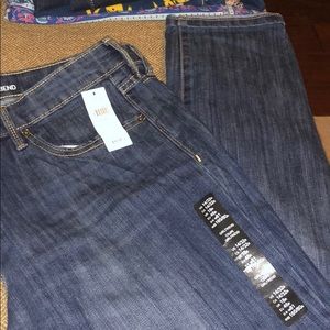 NWT Gap Girlfriend Coupe Jeans